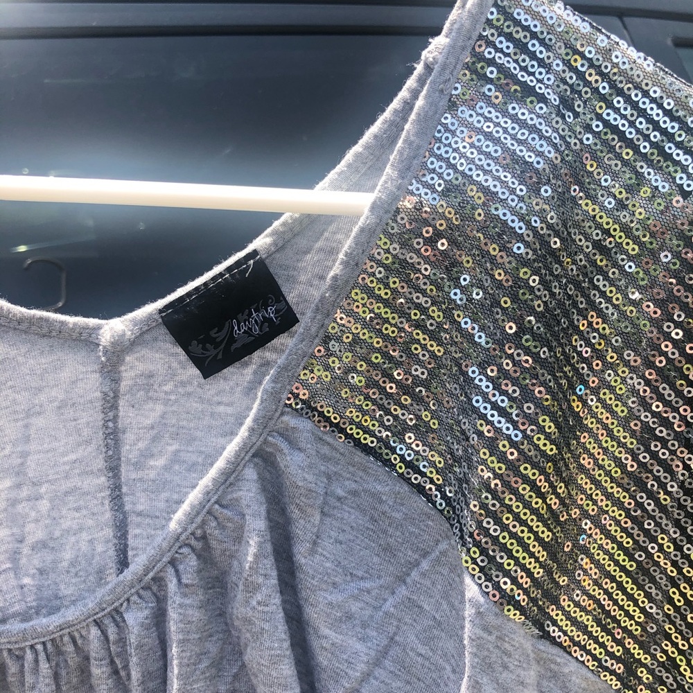 Size large day trip - Picture 2 of 2